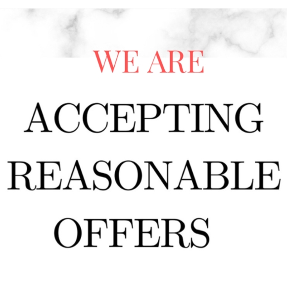 DOLPHIN 🐬 Clear Diamante Drop Earrings In Gold Plating - 1/2"  Length - Picture 7 of 9